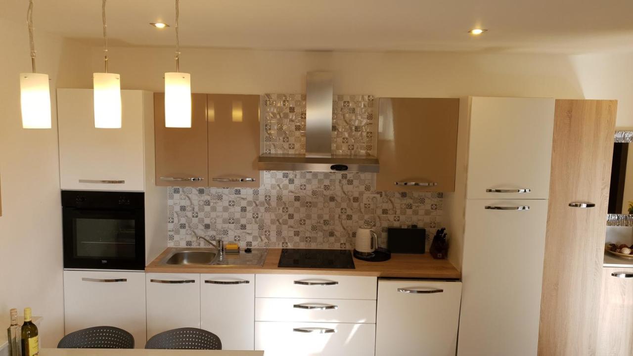 La Dolce Vita Apartments Unit 2 Поседарье Екстериор снимка
